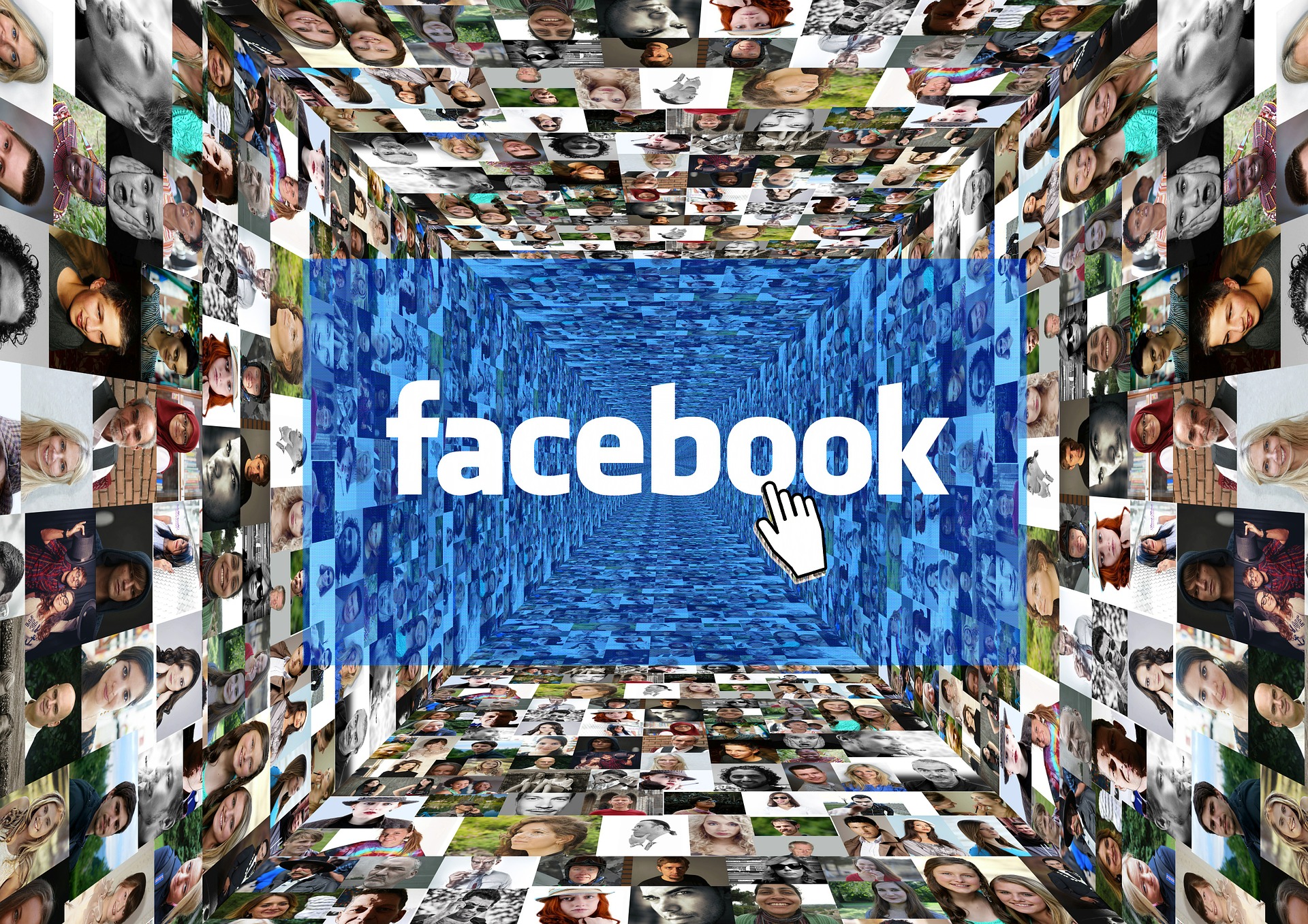 Plusieurs visages et le nom Facebook