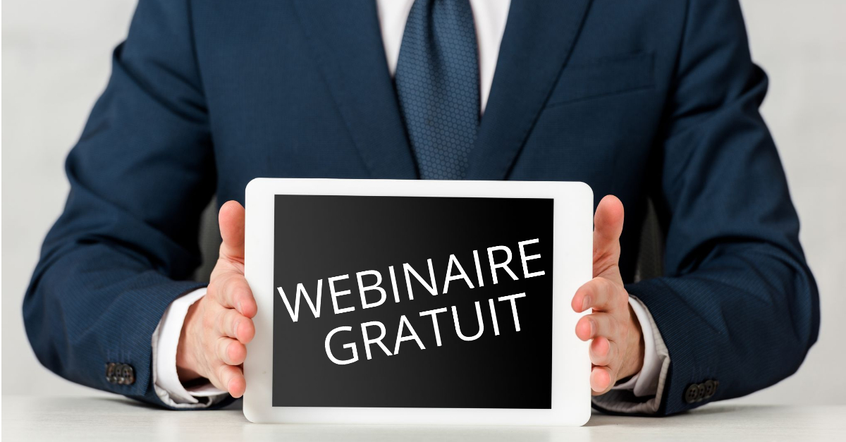 Visuel pour LinkedIn annonçant sur tablette tenue entre les mains d'un homme d'affaires: un webinaire gratuit