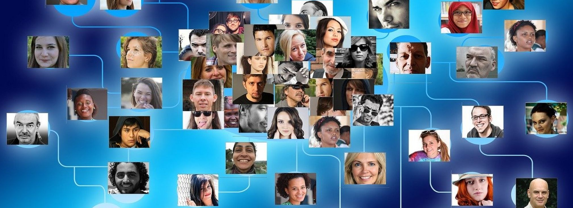 Fond bleu et visages dans des petits carrés interconnectés